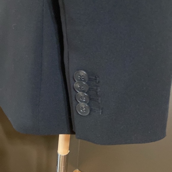 H&M Elegant Black Double-Breasted Blazer - Picture 6 of 10